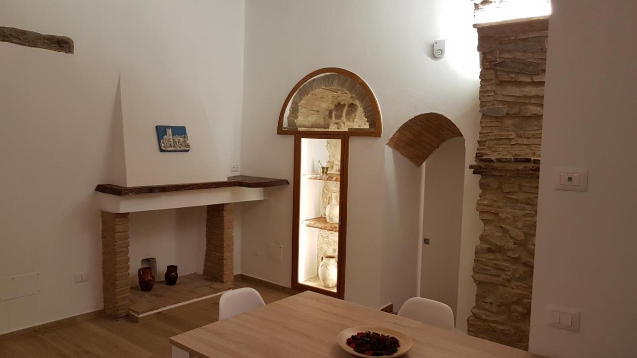 Il Centro Storico Grottole Exterior foto