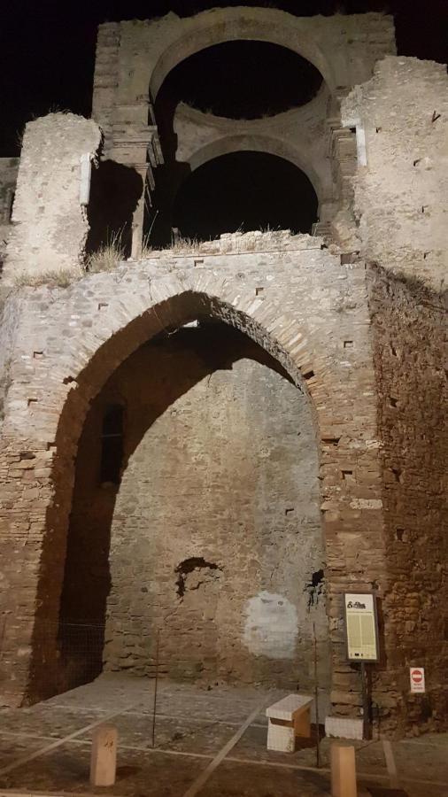 Il Centro Storico Grottole Exterior foto