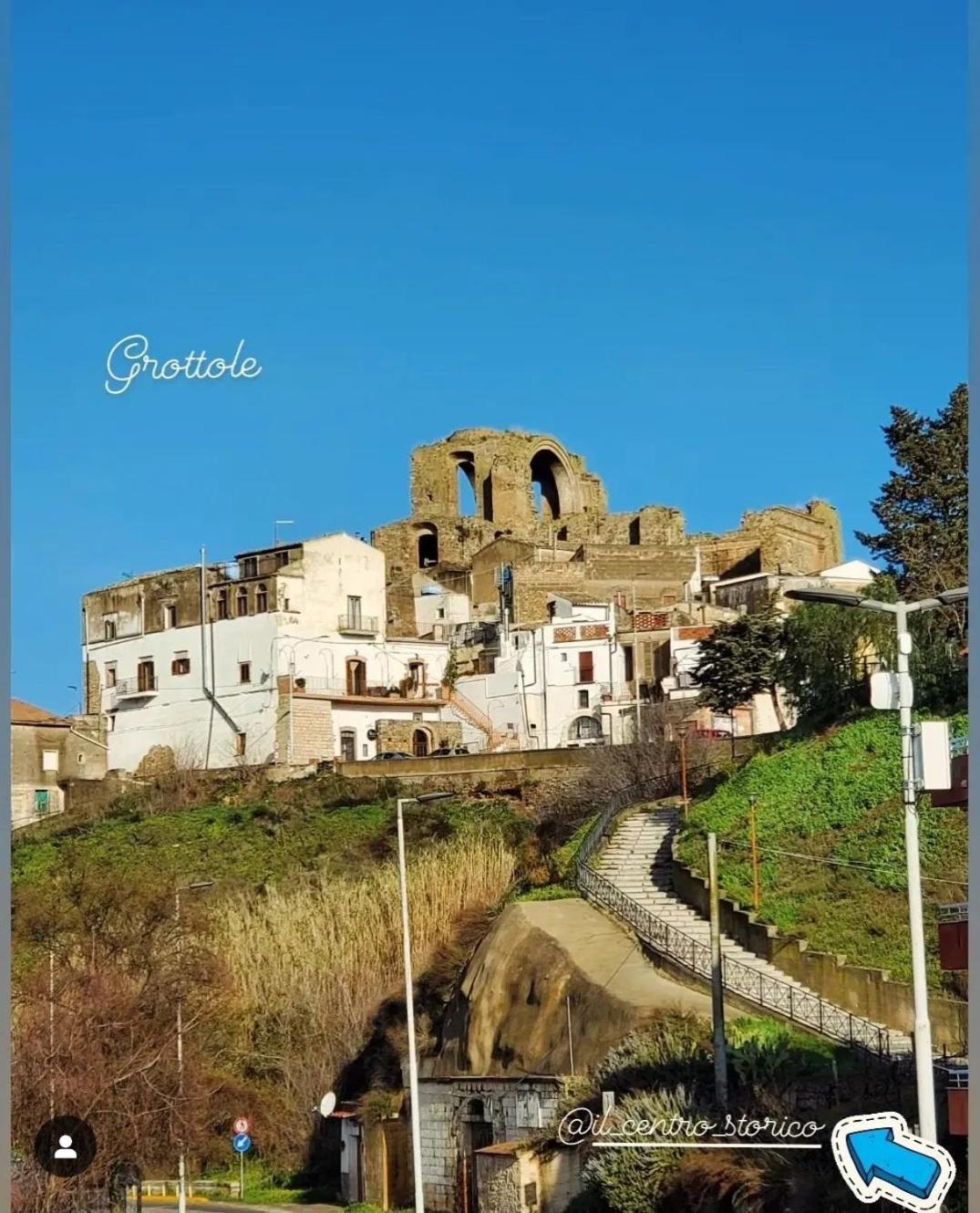Il Centro Storico Grottole Exterior foto